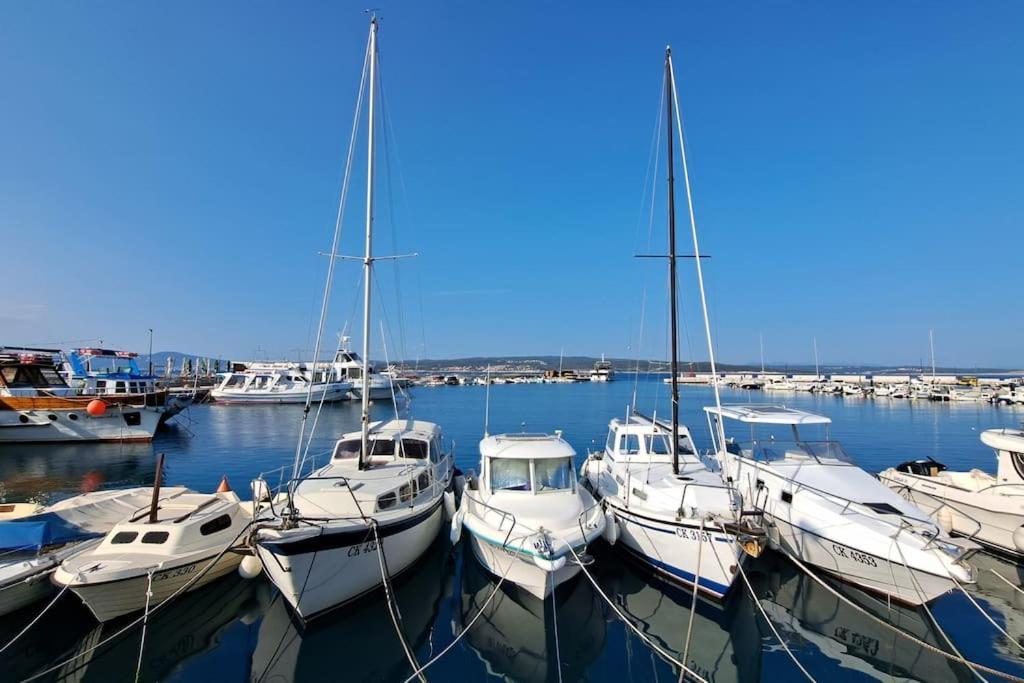 Apartamento Ellity Crikvenica Exterior foto