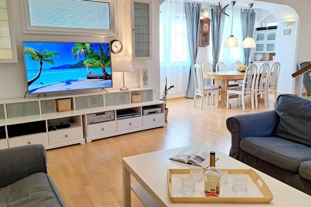 Apartamento Ellity Crikvenica Exterior foto