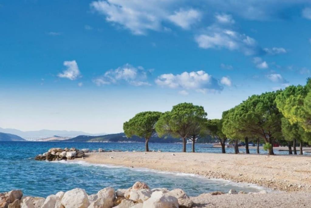 Apartamento Ellity Crikvenica Exterior foto