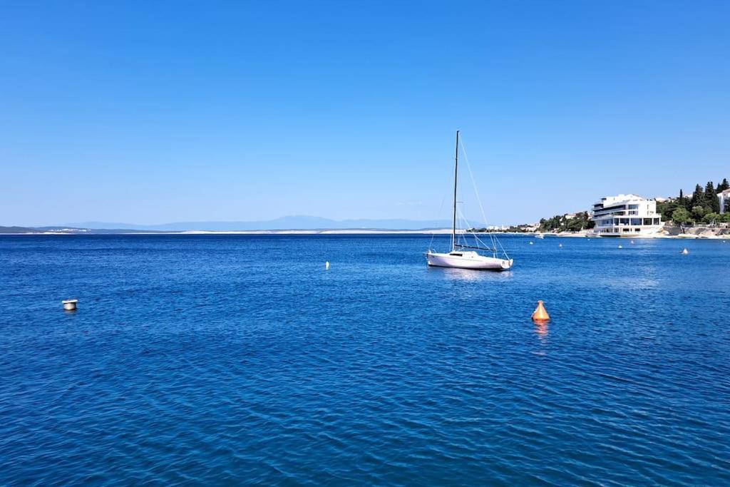 Apartamento Ellity Crikvenica Exterior foto