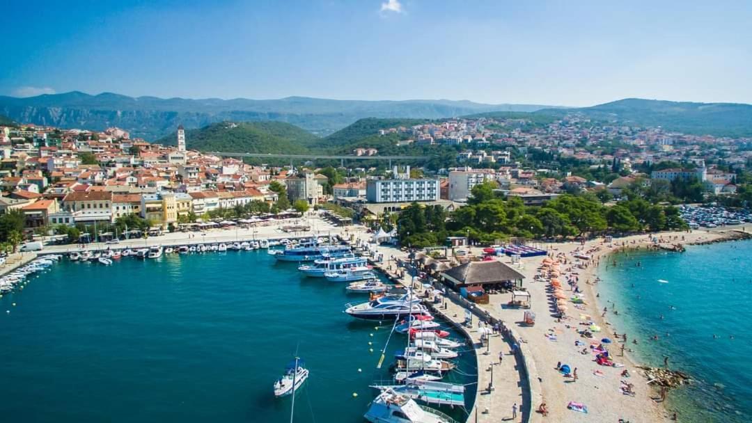 Apartamento Ellity Crikvenica Exterior foto